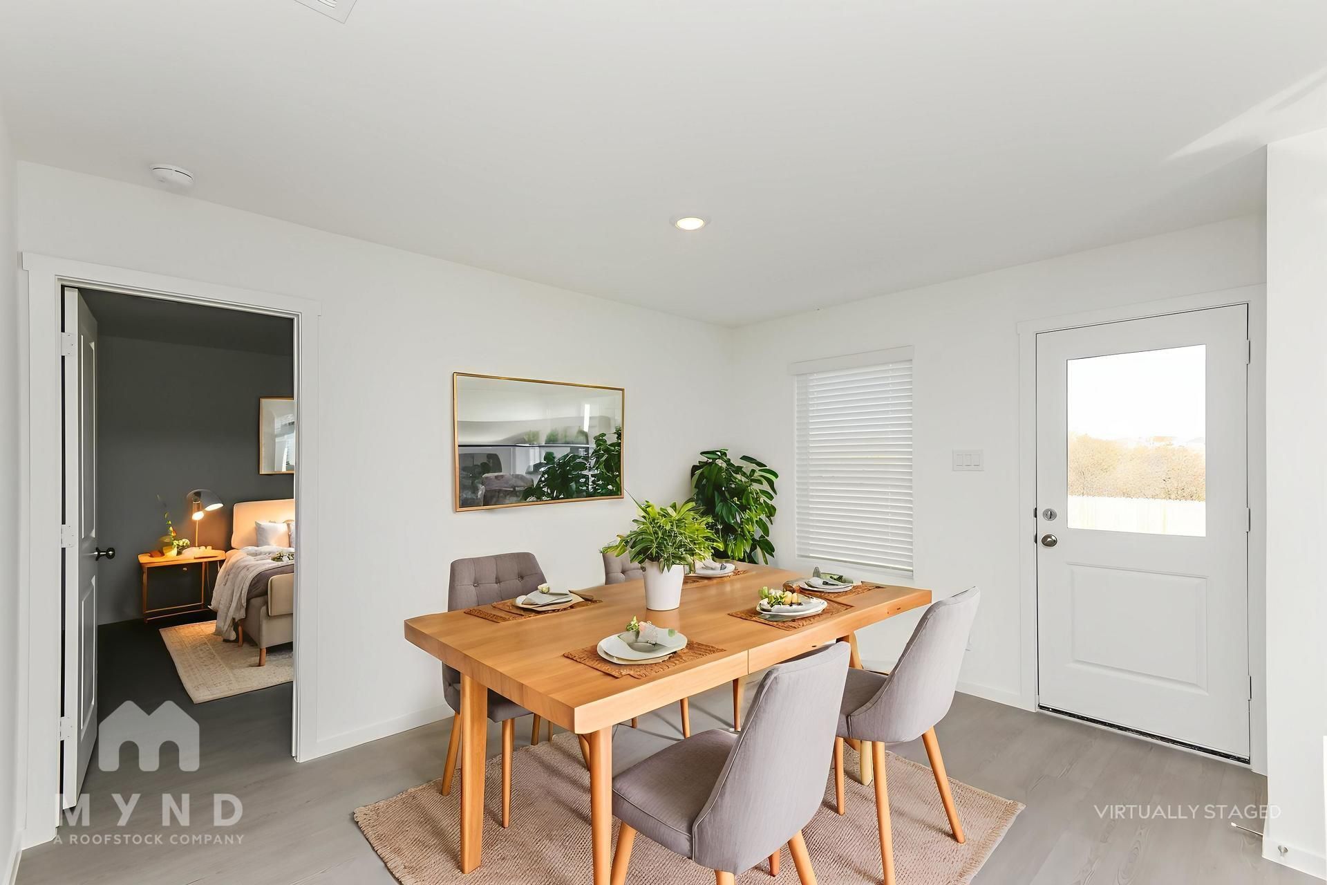 Building Photo - 2721 Ctr Crk Ln