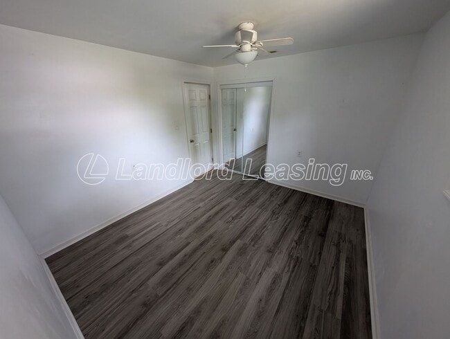 Building Photo - Charming 3-Bedroom Corner Lot Home in Shef...