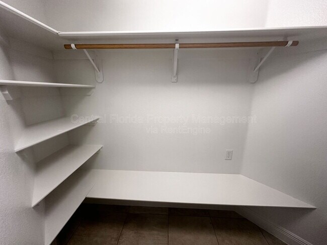 Building Photo - 5027 Keeneland Cir
