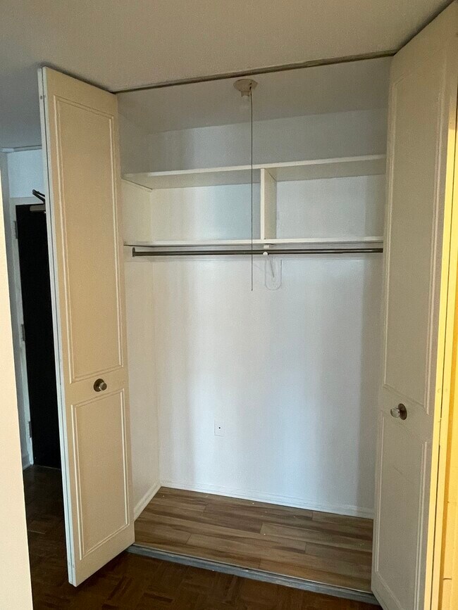 Building Photo - 4250 N Marine Dr