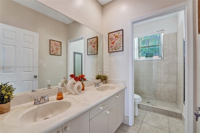 Building Photo - 10730 NW 56th Ct