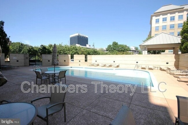 Building Photo - 11770 Sunrise Valley Dr