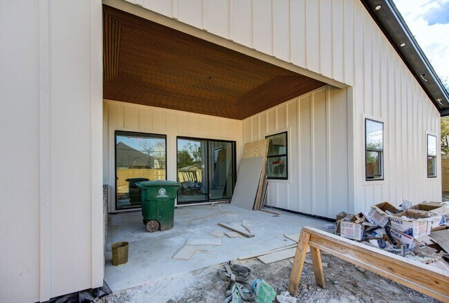 Building Photo - 1726 Wilde Rock Way