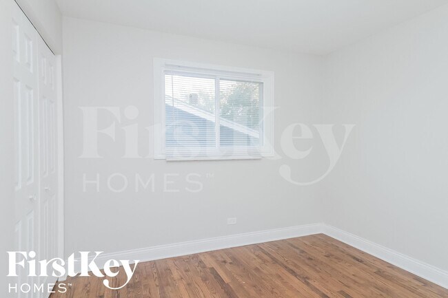 Building Photo - 1332 Jamie Ln