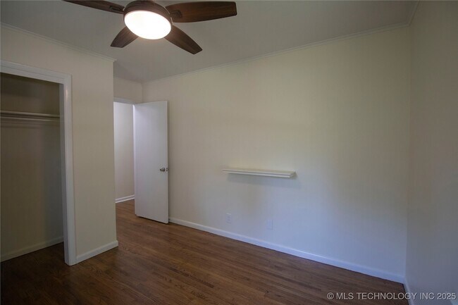 Building Photo - 5678 S Yorktown Pl