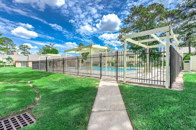 Building Photo - 14515 Wunderlich Dr