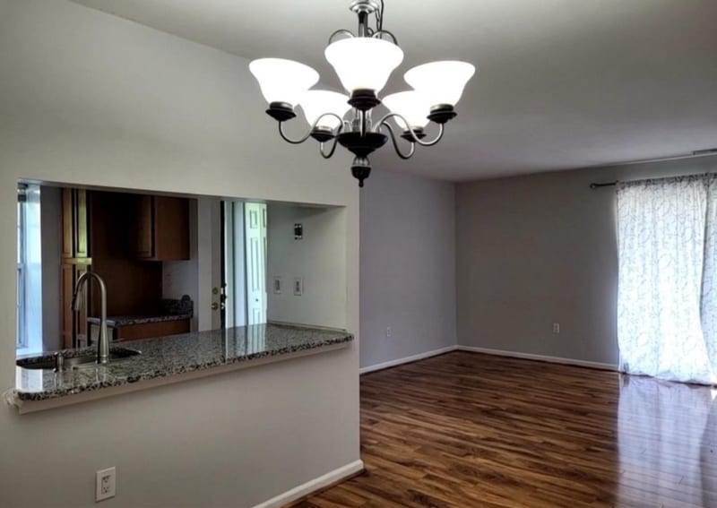 Building Photo - 1302 Commons at Kingswood Dr