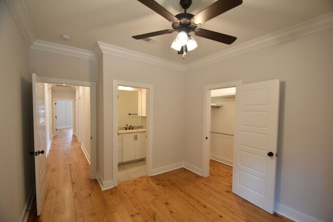 Building Photo - First Months Rent  Move In Special just $1799