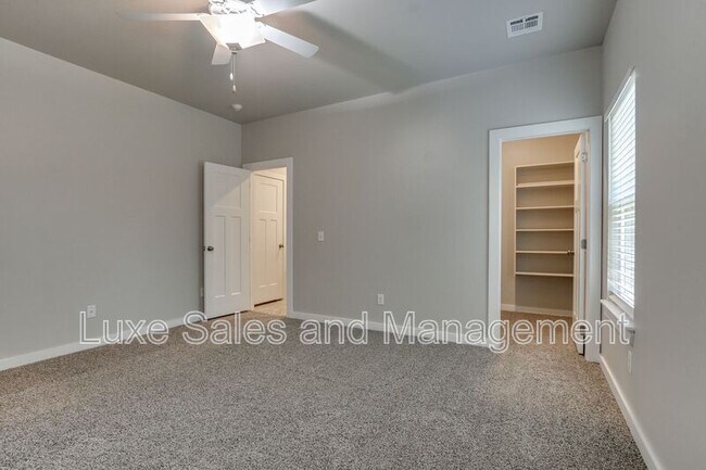 Building Photo - 2188 Buena Vida Ln