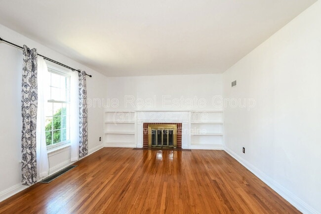 Building Photo - 9150 Wayne Dr