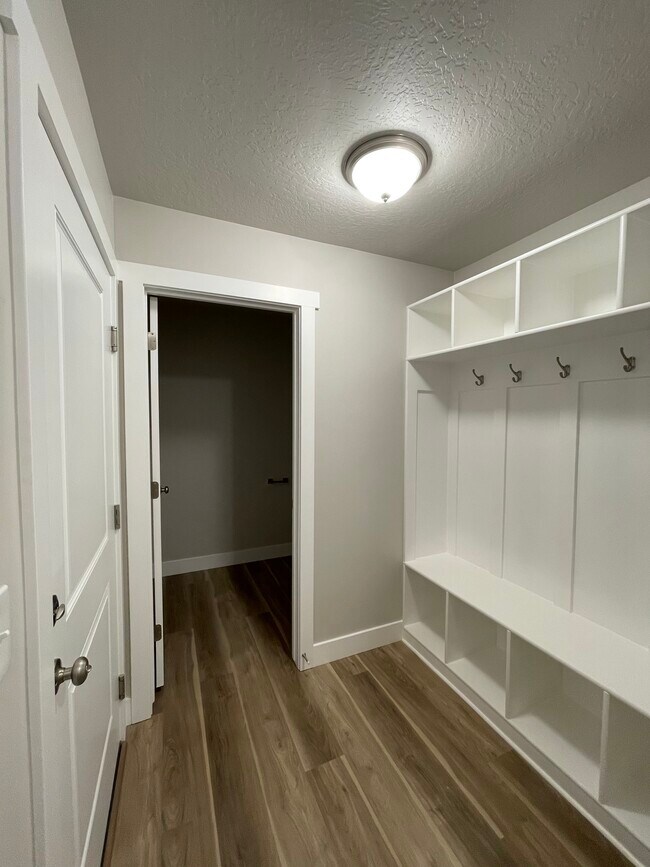 Building Photo - 54 E Ginger Gold Rd