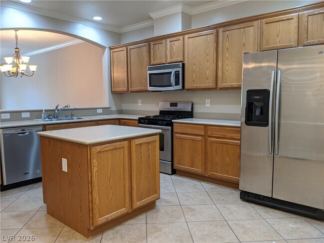 Building Photo - 7437 Ravines Ave
