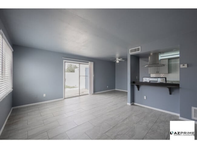 Building Photo - Welcome to This Beautifully Renovated 3/1 ...