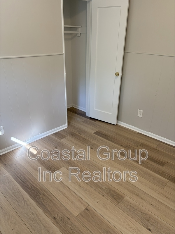 Building Photo - 5224 Silvey Dr