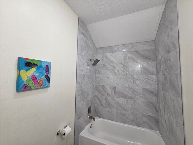 Building Photo - 6534 Briar Moss Ln