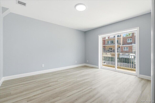 Building Photo - 108-42 64th Ave