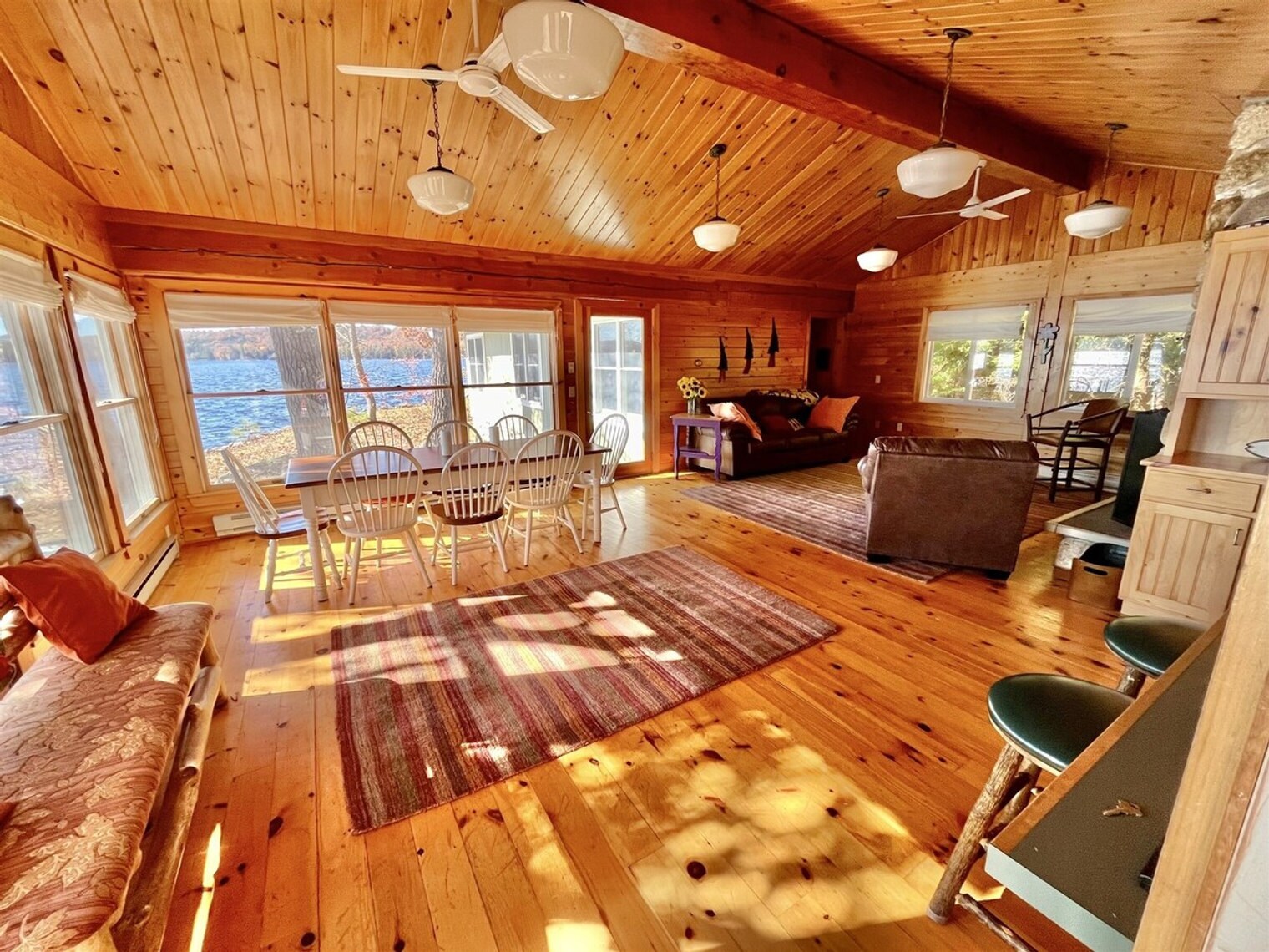 Building Photo - 11 Basswood Bay Rd