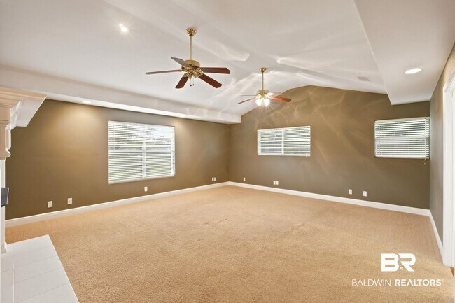 Building Photo - 20532 White Hill Rd