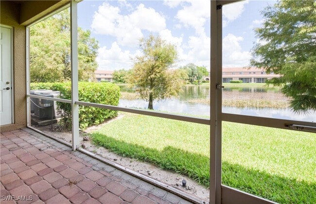 Building Photo - 9774 Roundstone Cir