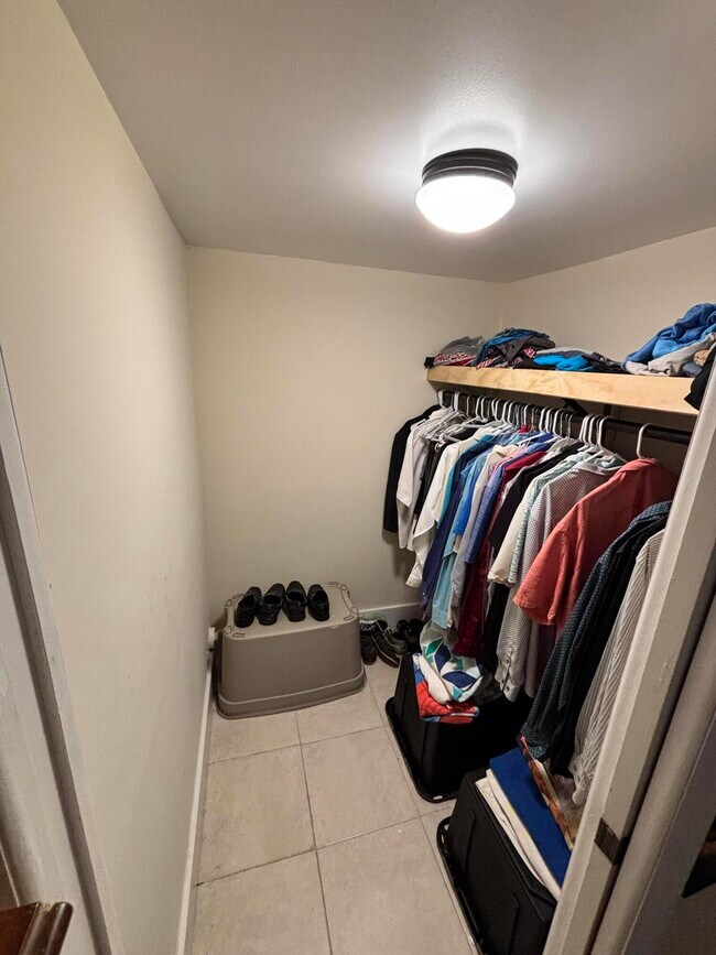 Building Photo - 3121 NW 47th Terrace