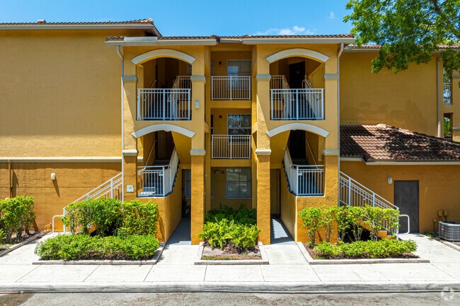 Building Photo - La Via Condominiums