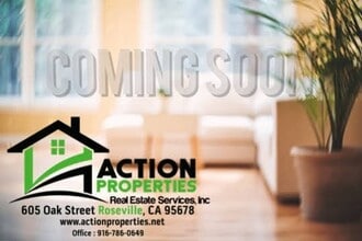Building Photo - Roseville 2 Bedroom Duplex, New Carpet, Central Heat and Air, Large Fenced Yard