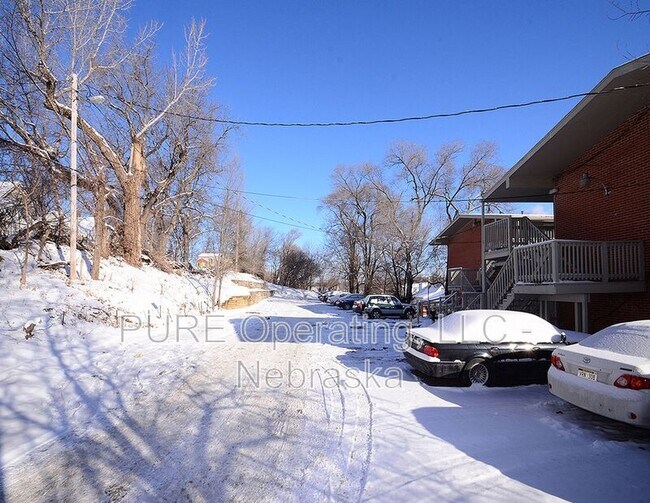 Building Photo - 616 N 46th St