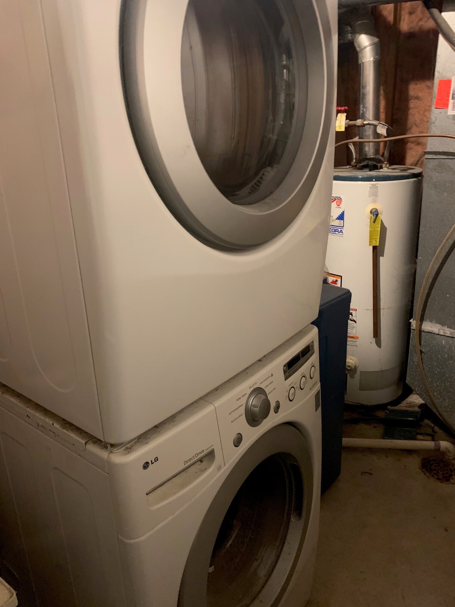 washer and dryer in unit! - 6224 Magnolia Ln N