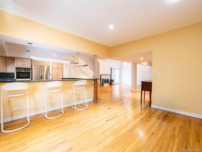 Building Photo - 127 Wooleys Ln