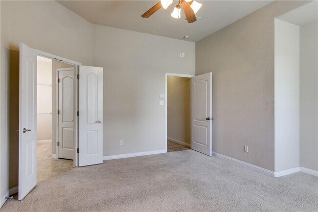 Building Photo - 703 Wood Mesa Ct