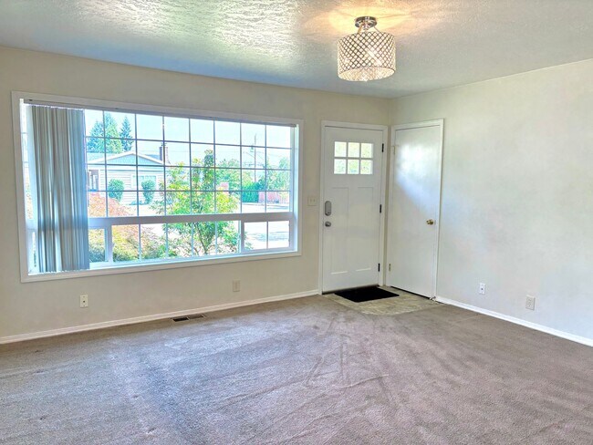 Building Photo - Parkrose Nicely Remodeled Ranch Home on Corner Lot with Carport, A/C