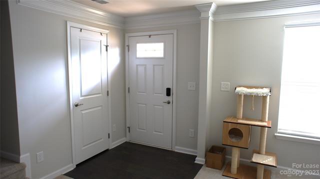 Building Photo - 4072 Zilker Park Dr
