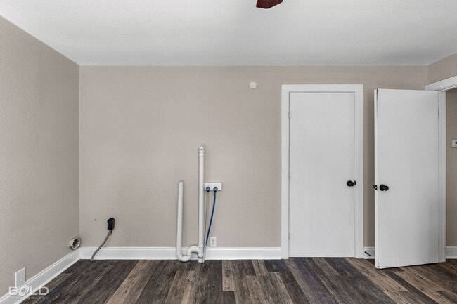 Building Photo - 1129 Boone St