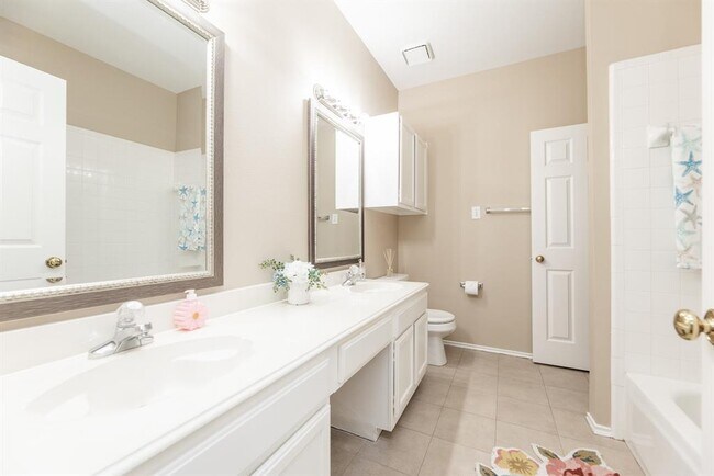 Building Photo - 4523 Wavertree Dr