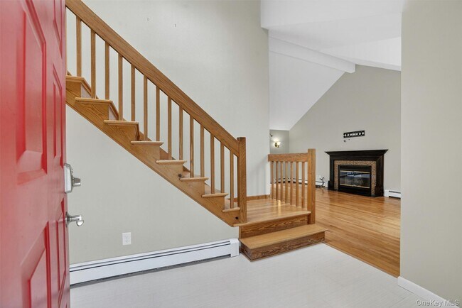 Building Photo - 28 Lakeview Dr