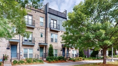 Building Photo - 3804 Sky Haven Dr