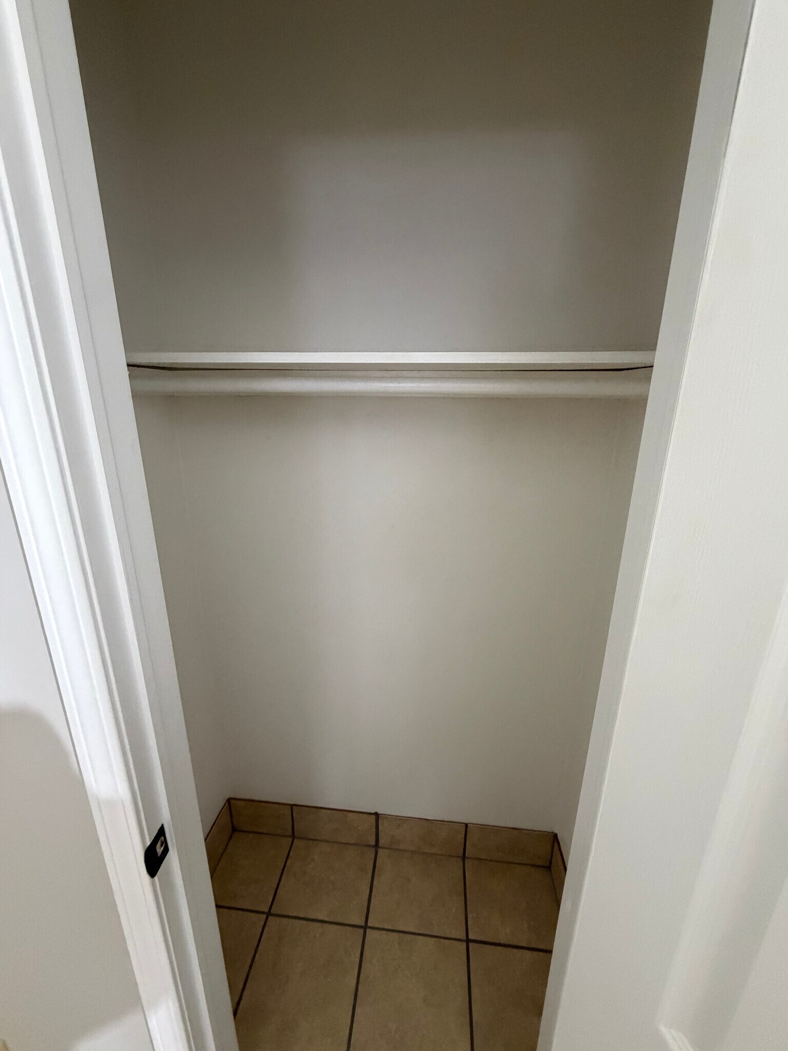 Building Photo - 285 1/4 Walnut St