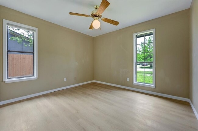 Building Photo - 1401 Mills Meadow Dr