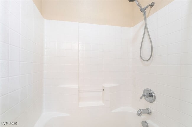 Building Photo - 744 Blue Barrel St