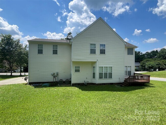 Building Photo - 5650 Berry Ridge Dr