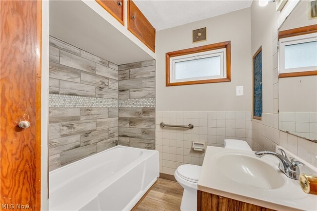 Building Photo - 25121 Price Rd