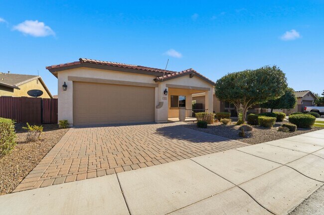 Building Photo - Ironwood Crossing Gem! 3 Bed + Den, Open Layout & Resort Amenities