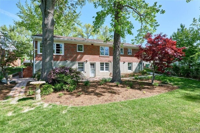 Building Photo - 8138 Halifax Dr