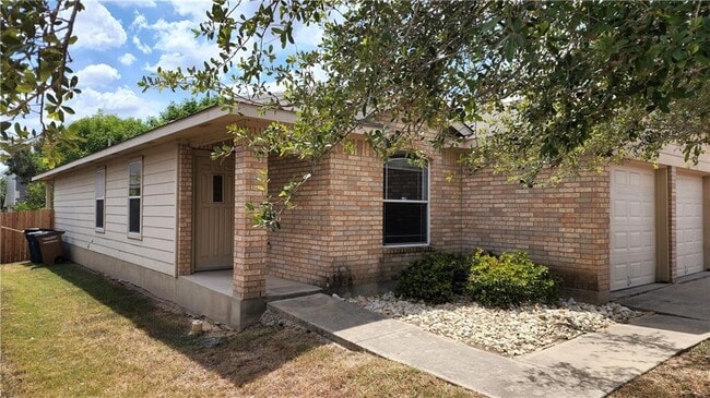 Building Photo - 12301 Sky Harbor Dr