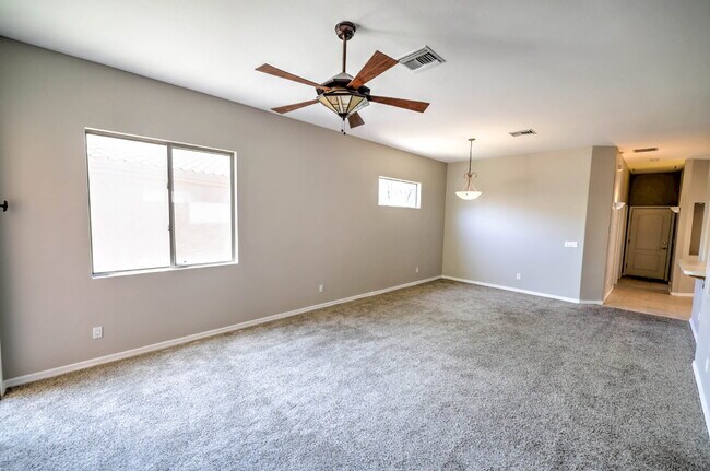 Building Photo - "Charming 2-Bedroom Oasis with Scenic View...