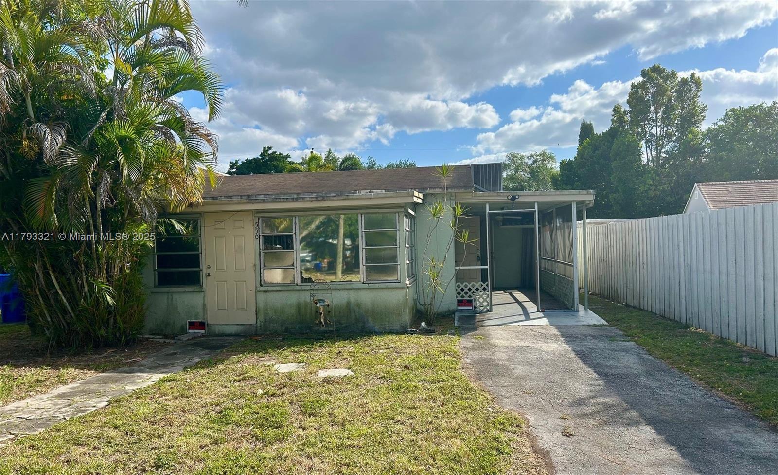 Building Photo - 550 N 58th Ave