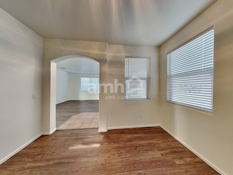 Building Photo - 17781 W Andora St