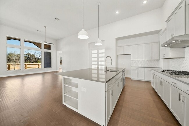 Building Photo - 4 Bedroom/4 Bath Stillwater Ranch Subdivision