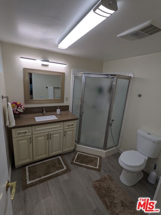 Building Photo - 32180 Saucon Valley St