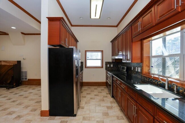 Building Photo - 3602 Jones Mill Rd